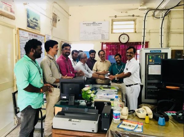 ME Dept donates stretcher-cum-bed to Guruvayur Railway Station