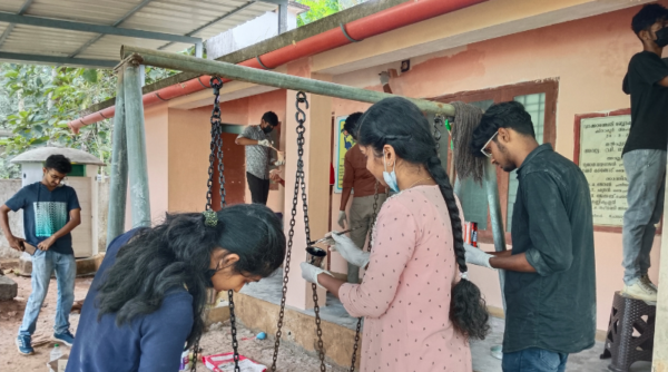 NSS Volunteers undertake Beautification Work at Velur Anganwadi