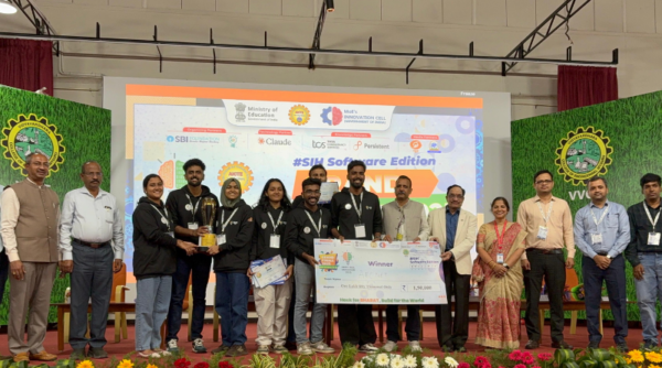 Big round of applause to Team ARCNET on winning First Prize at Smart India Hackathon