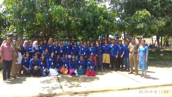 NSS volunteers on Swatch Bharat Mission at Thrissur Railway Station