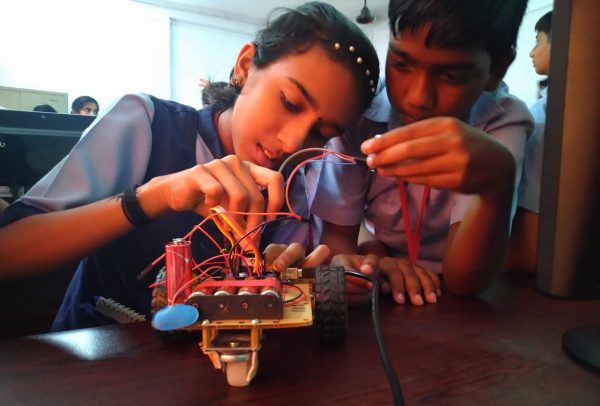 Vidya helps set up Robotics Lab in Vidya Vihar Central School, Kakkassery