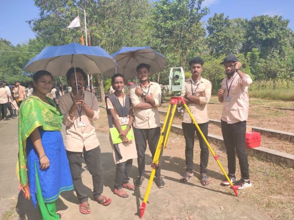 CE faculty members conduct Workshop on Total Station at Govt Polytechnic College, Chelakkara