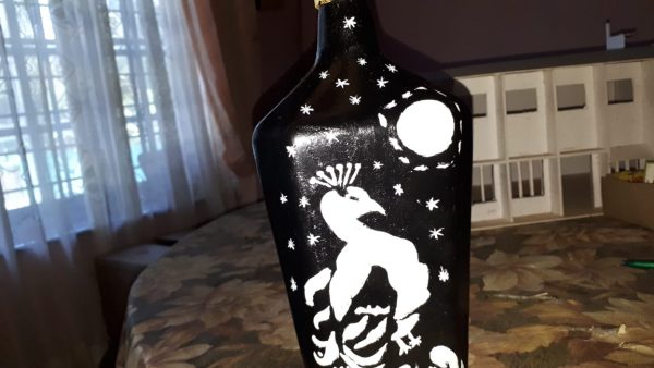 Covid 19: Vidya student utilises his leisure time for bottle painting