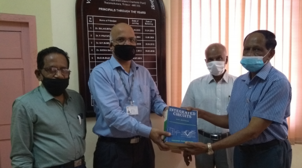 Vidya Trustee donates books to Vidya