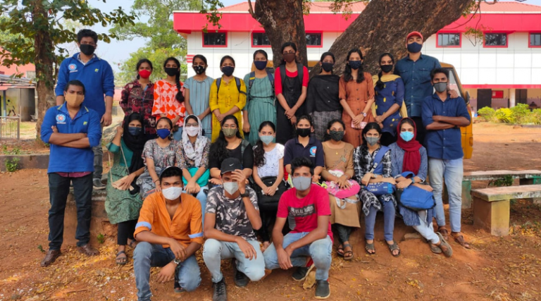 NSS Volunteers Clean The Premises Of Government L P School Kechery 