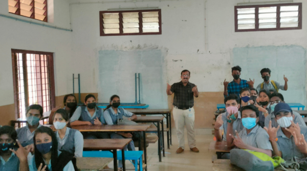 ME faculty member talks to students of Alagappanagar HSS