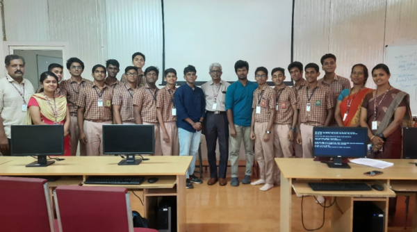 ECE Dept conducts One Day Hands-on Training on ‘Robotics 101’ for school students