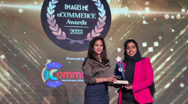 Vidya alumna in the golden glow of the most admired E-commerce Company Award