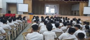 Ms. Pruthvi A and Mr. Biligiri Ranga addressing the students.