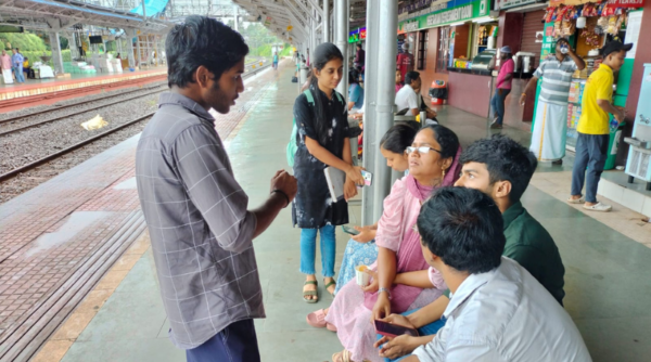 Vidya NSS volunteers conduct UTS awareness campaign