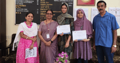 Prize distribution and felicitation of the Extempore Competition Winners by Vidya Central Library and ISTE Prize distribution and felicitation of the Extempore Competition Winners by Vidya Central Library and ISTE
